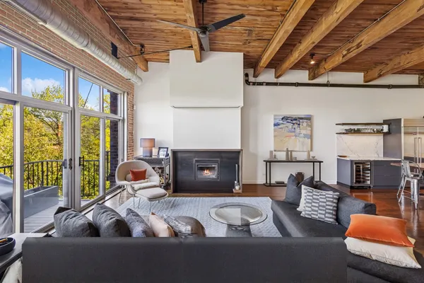 $849,500 | 2201 West Wabansia Avenue, Unit 23, Chicago, IL 60647