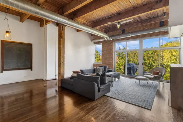 $849,500 | 2201 West Wabansia Avenue, Unit 23, Chicago, IL 60647