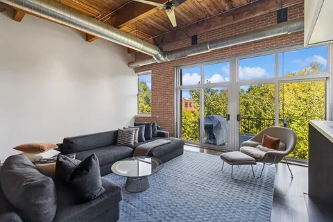 $849,500 | 2201 West Wabansia Avenue, Unit 23, Chicago, IL 60647