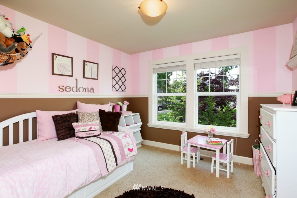 1024 West Ruffner Street Seattle, WA 98119 - Photo 19 of 25 Gallery Image 19