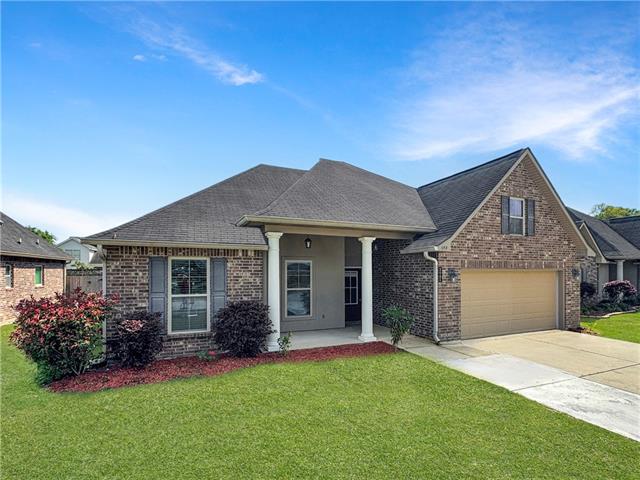 688 Fairfield Loop Slidell, LA 70458 - Photo 1 of 25 Gallery Image 1