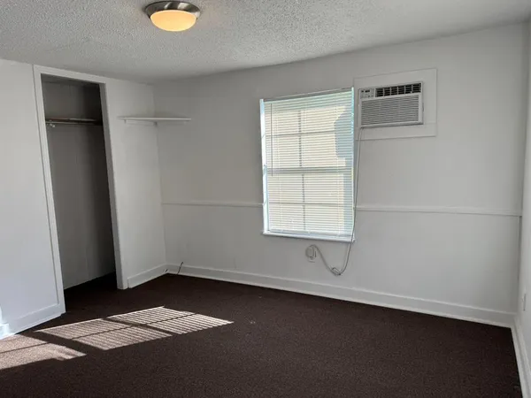 $1,200 | 10604 County Road 1020, Burleson, TX 76028