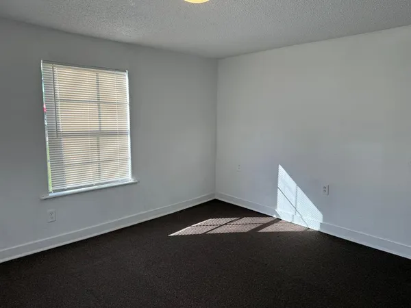 $1,200 | 10604 County Road 1020, Burleson, TX 76028