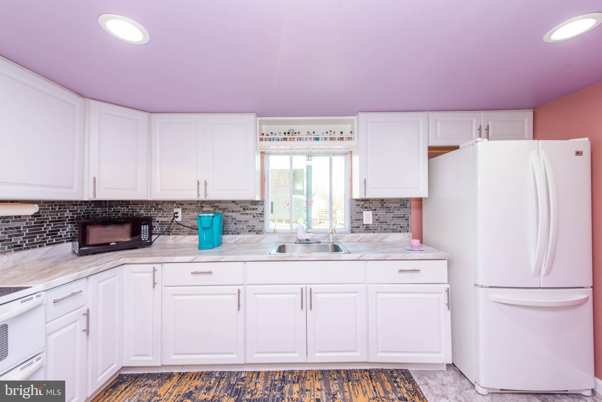 7839 East Hill Road Mount Airy, MD 21771 - Photo 9 of 21 Kitchen
