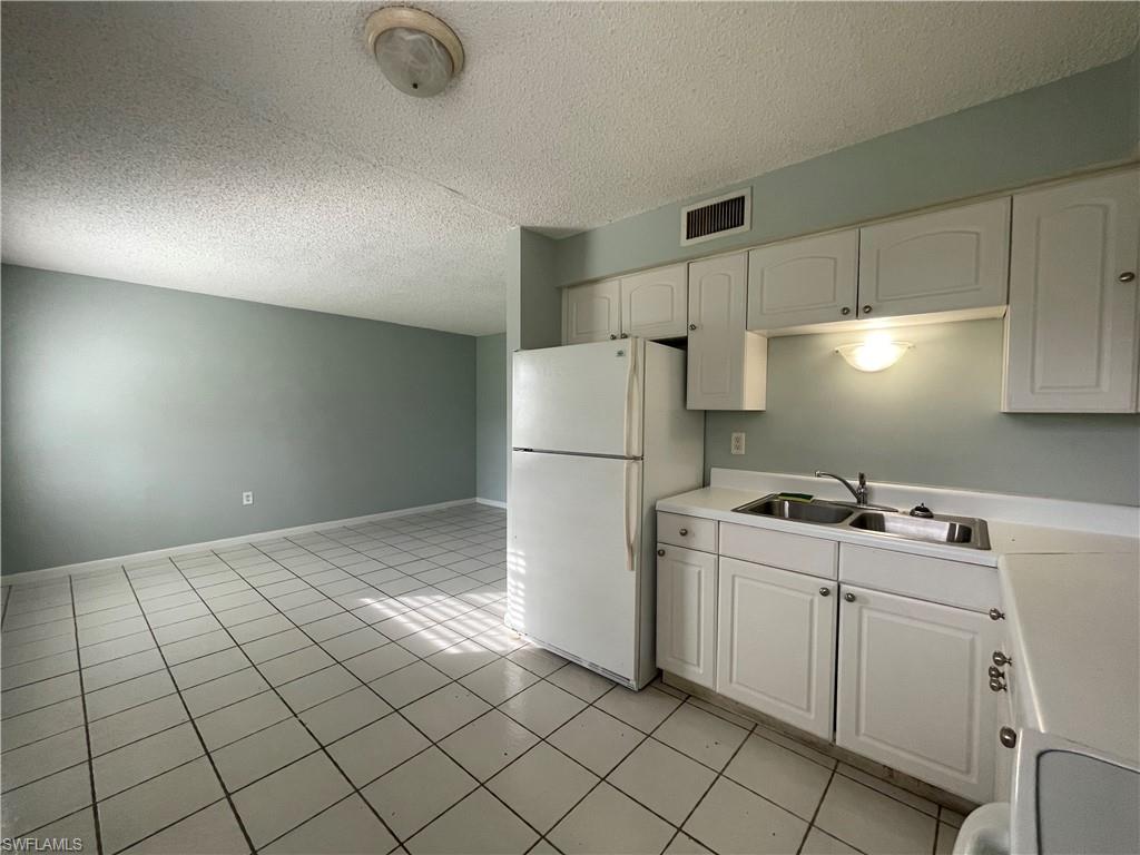 3325 Airport Road North, Unit R2 Naples, FL 34105 - Photo 14 of 36
