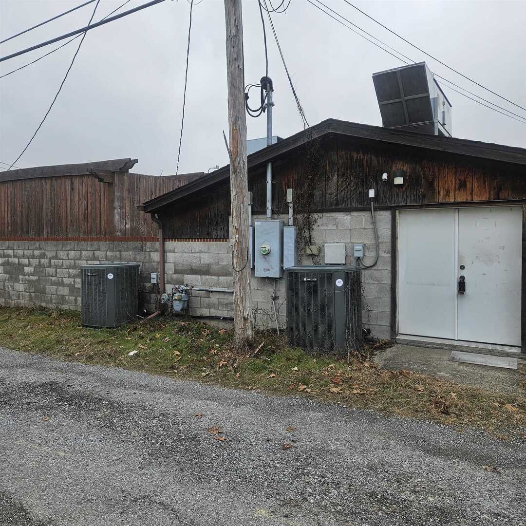 103 West Franklin Street Sesser, IL 62884 - Photo 16 of 17 a view of a car garage