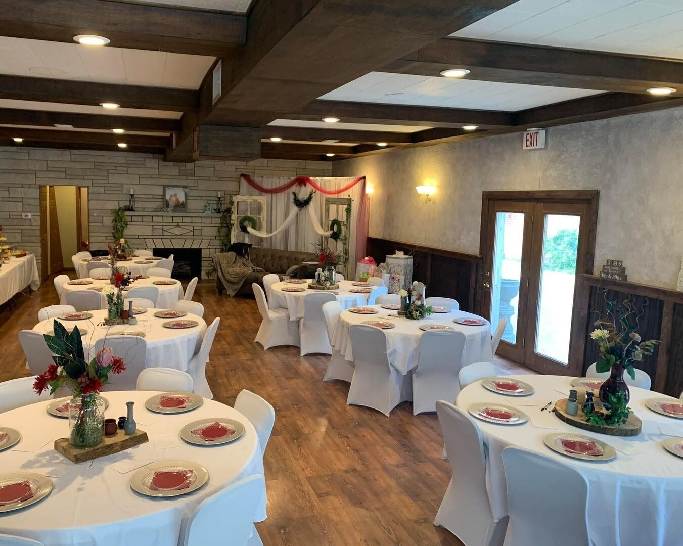 103 West Franklin Street Sesser, IL 62884 - Photo 10 of 17 a view of a dining room with furniture and a chandelier
