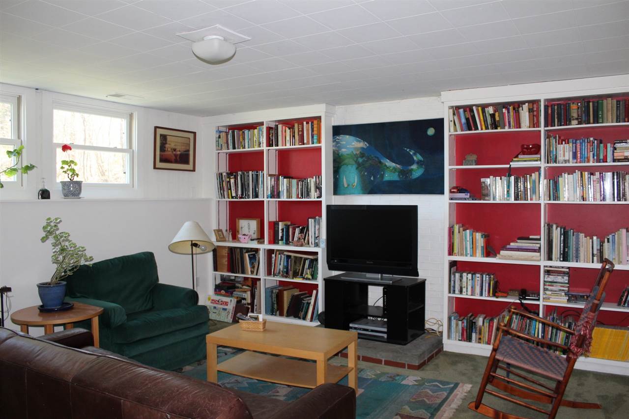 27 Hillside Road Norwich, VT 05055 - Photo 18 of 26