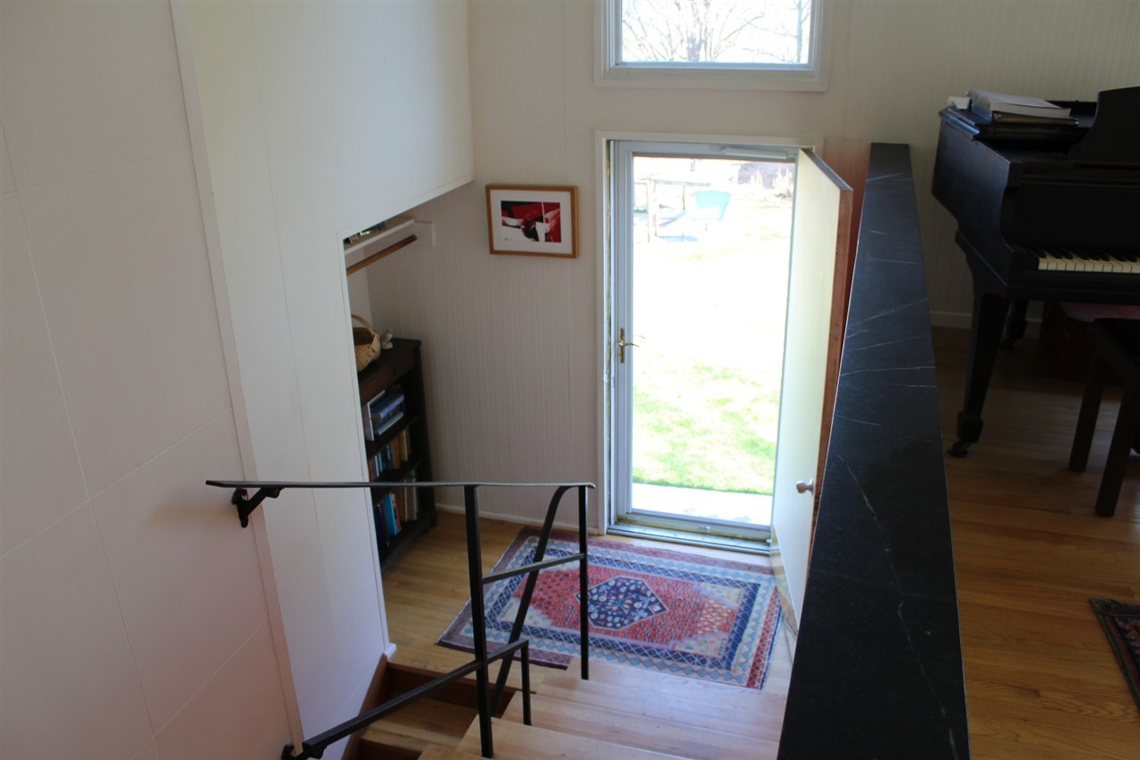 27 Hillside Road Norwich, VT 05055 - Photo 7 of 26