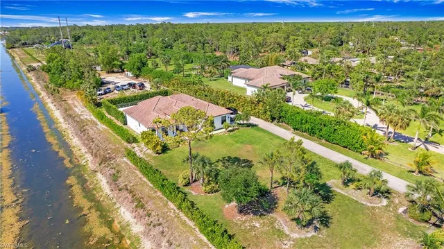 $1,600,000 | 6341 Green Boulevard, Naples, FL 34116