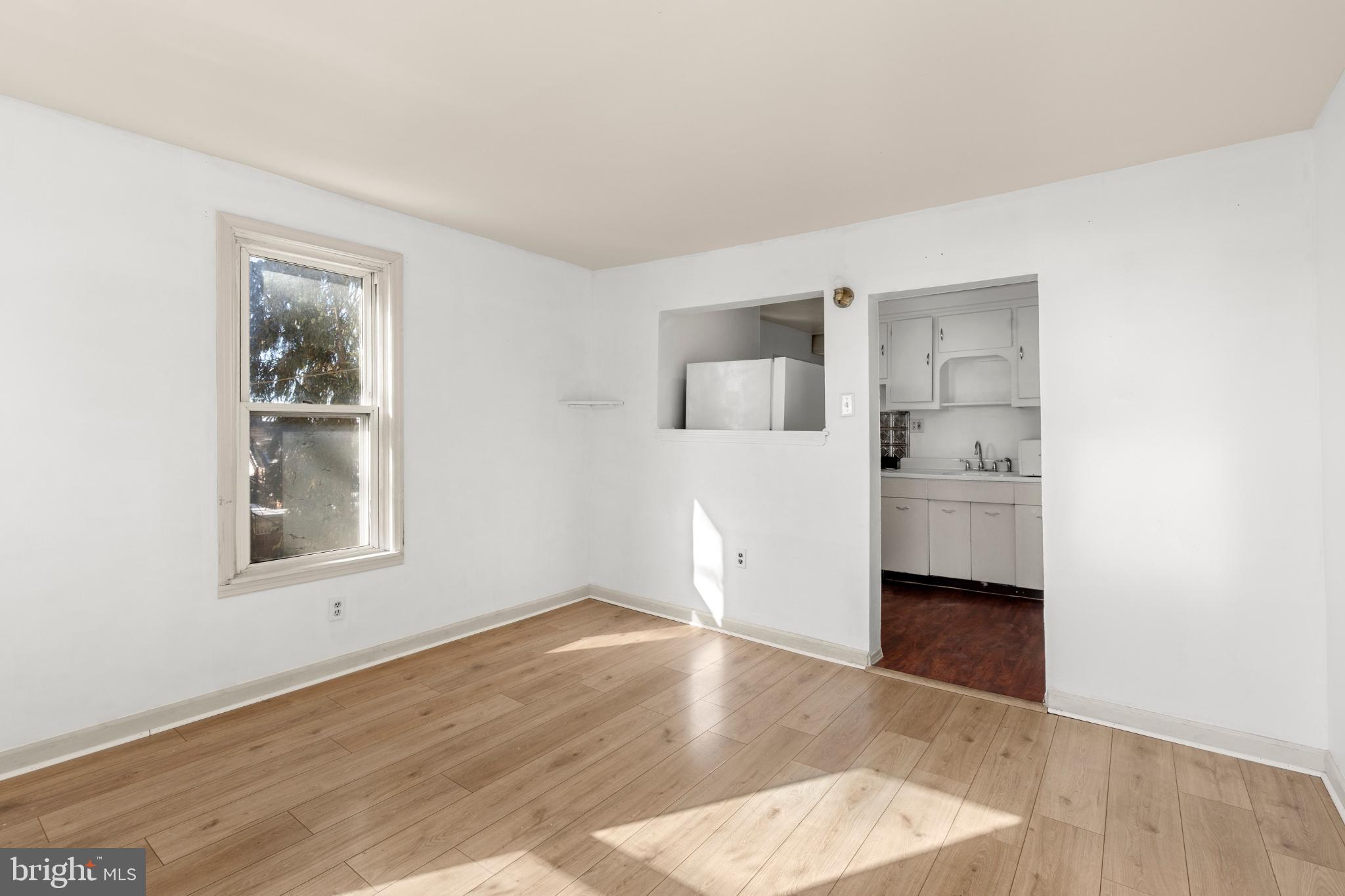 117 Walnut Street Steelton, PA 17113 - Photo 13 of 32 Apartment B - Living Room