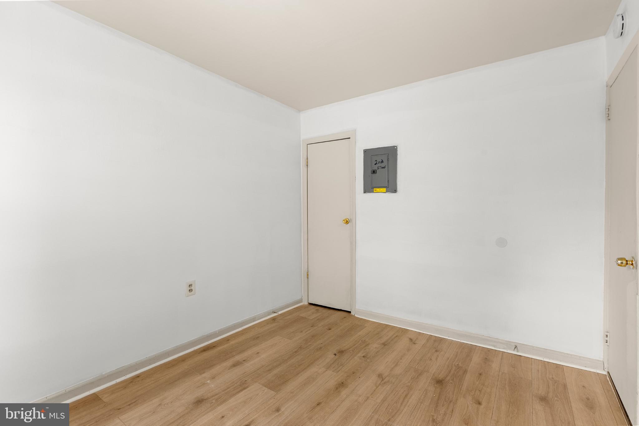 117 Walnut Street Steelton, PA 17113 - Photo 19 of 32 Apartment B - Bedroom 1
