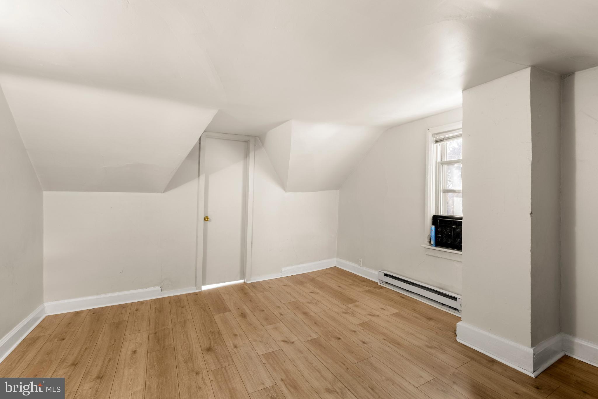 117 Walnut Street Steelton, PA 17113 - Photo 21 of 32 Apartment B - Bedroom 3 - 3rd Floor