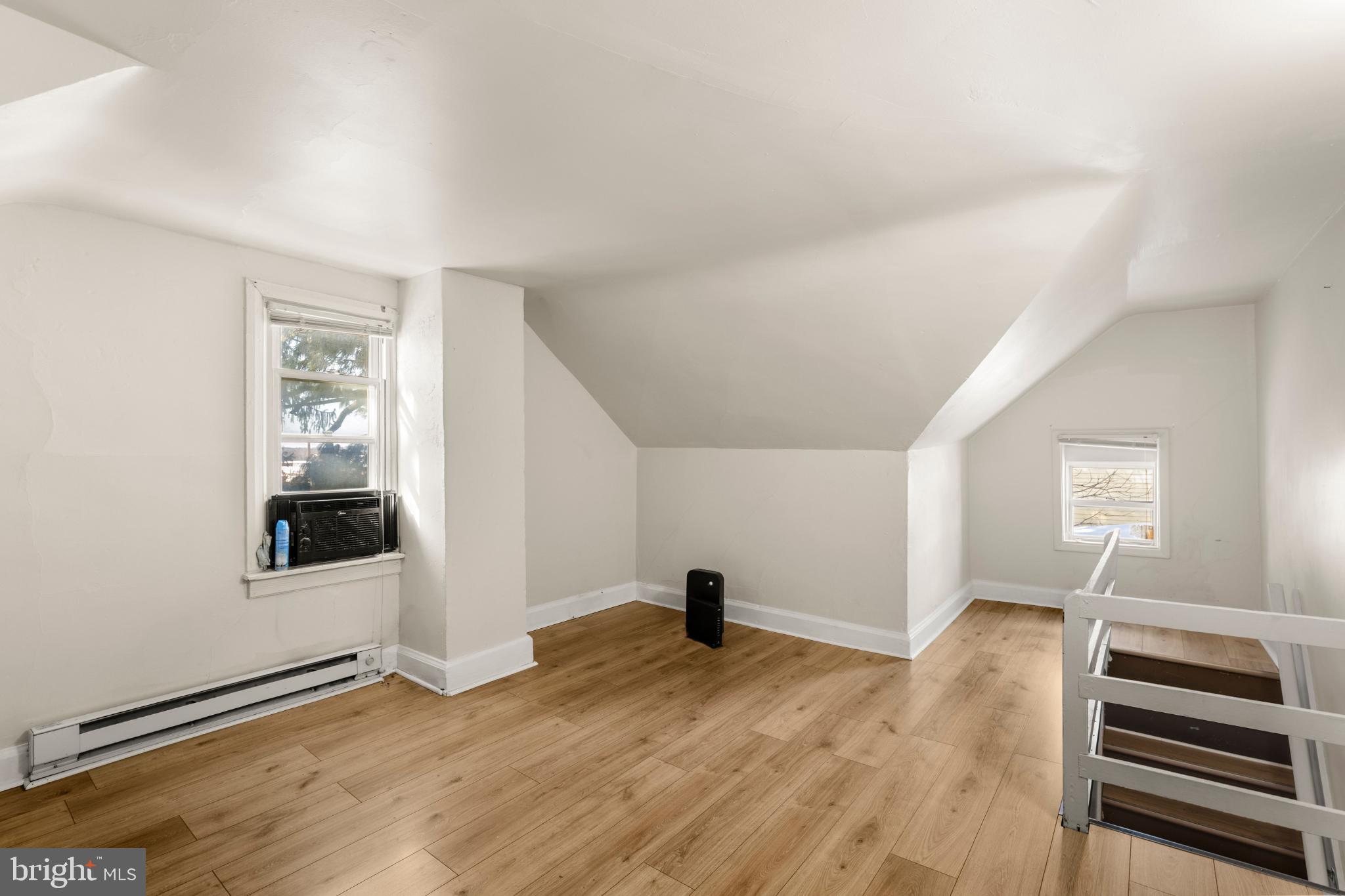 117 Walnut Street Steelton, PA 17113 - Photo 22 of 32 Apartment B - Bedroom 3 - 3rd Floor