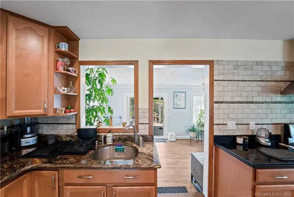 $644,900 | 23 Sunset Hill Road, Brookfield, CT 06804