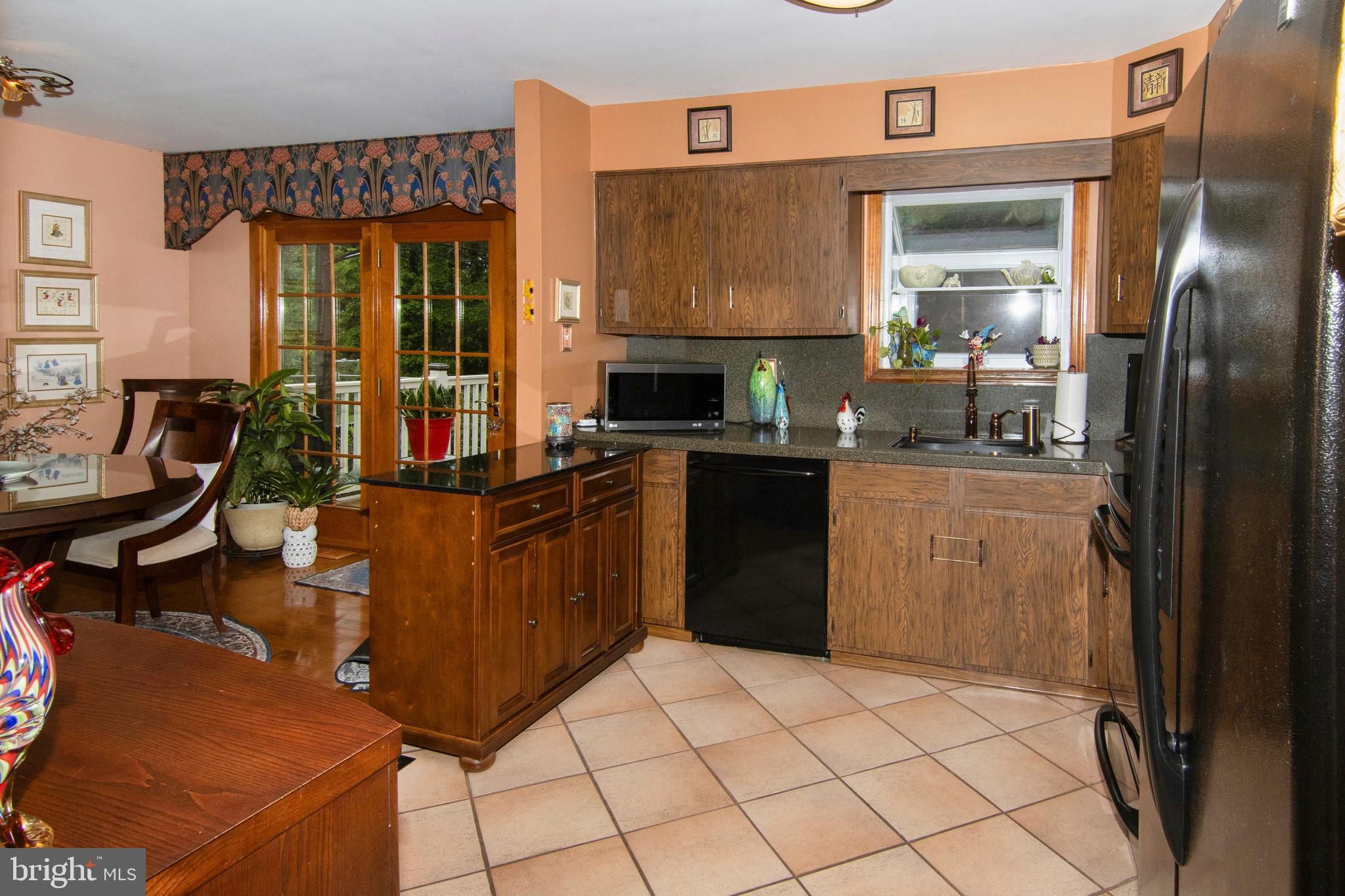 7 Hanover Place Sicklerville, NJ 08081 - Photo 13 of 38 Kitchen: Appliance Package