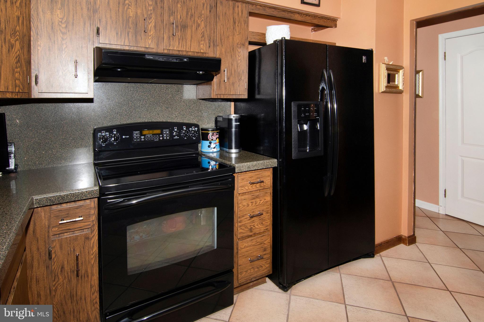 7 Hanover Place Sicklerville, NJ 08081 - Photo 14 of 38 Kitchen: Appliances
