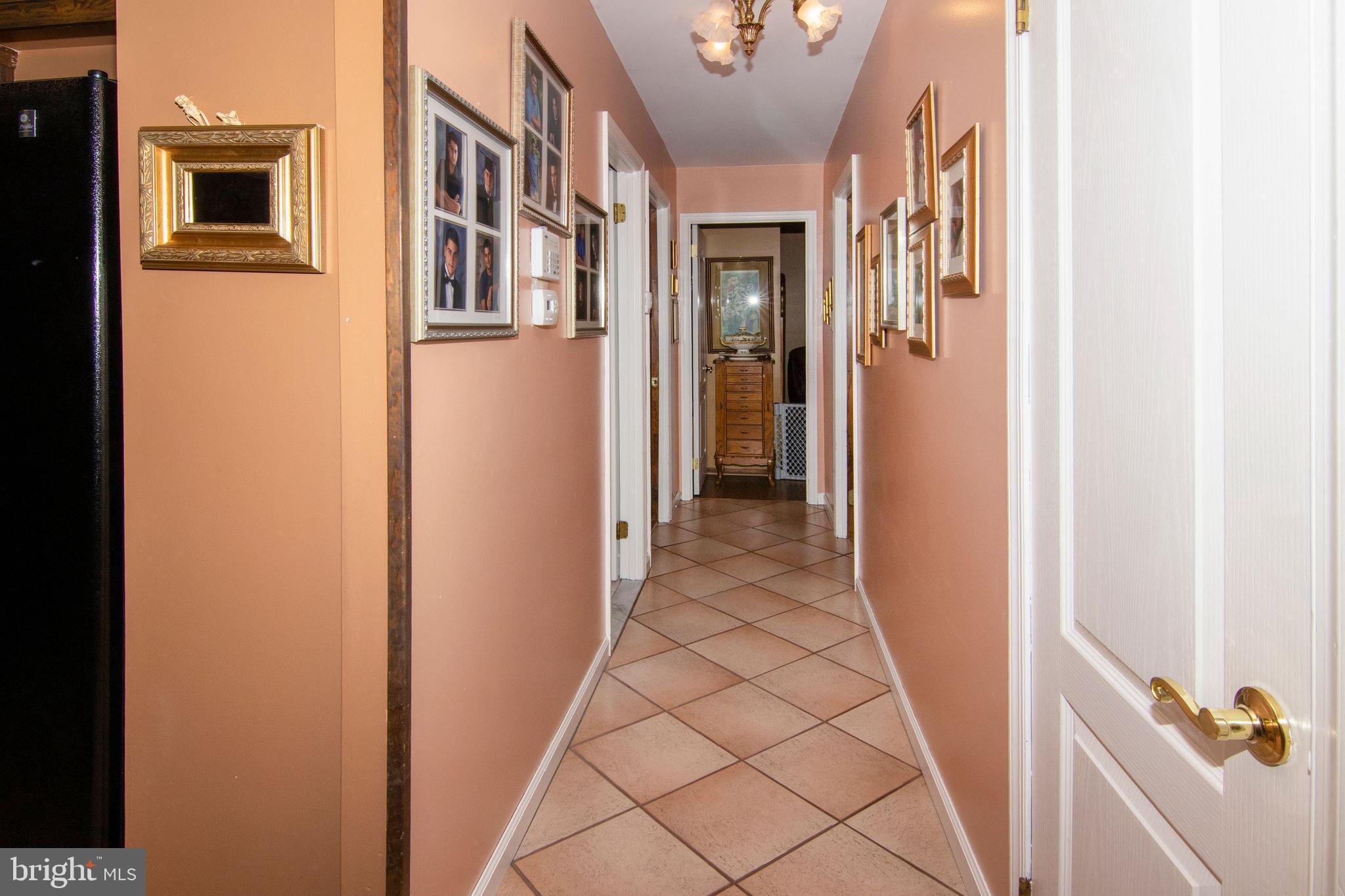7 Hanover Place Sicklerville, NJ 08081 - Photo 16 of 38 Upper Floor Hallway: Tile