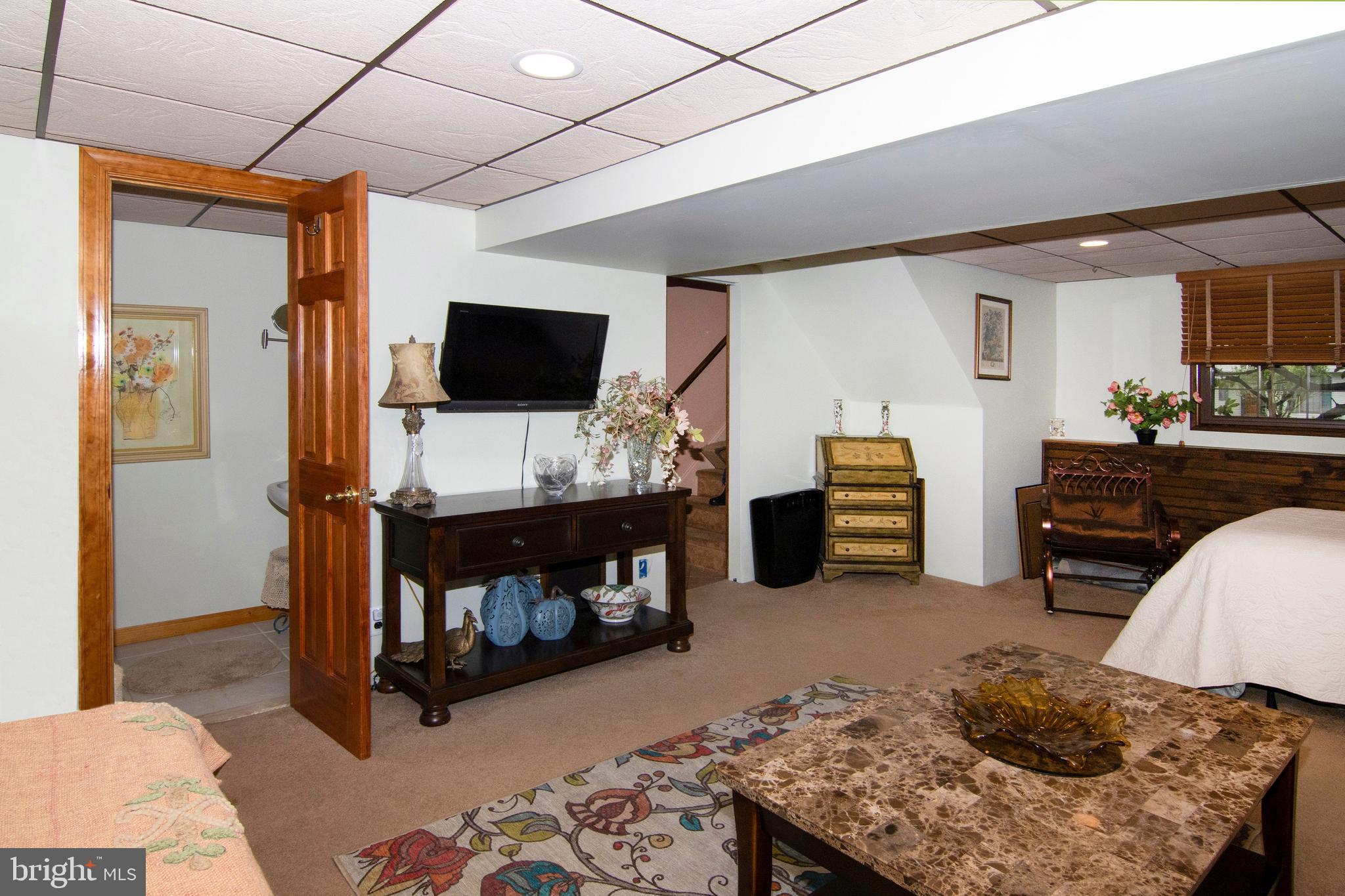 7 Hanover Place Sicklerville, NJ 08081 - Photo 26 of 38 Lower Level: Big Family Room