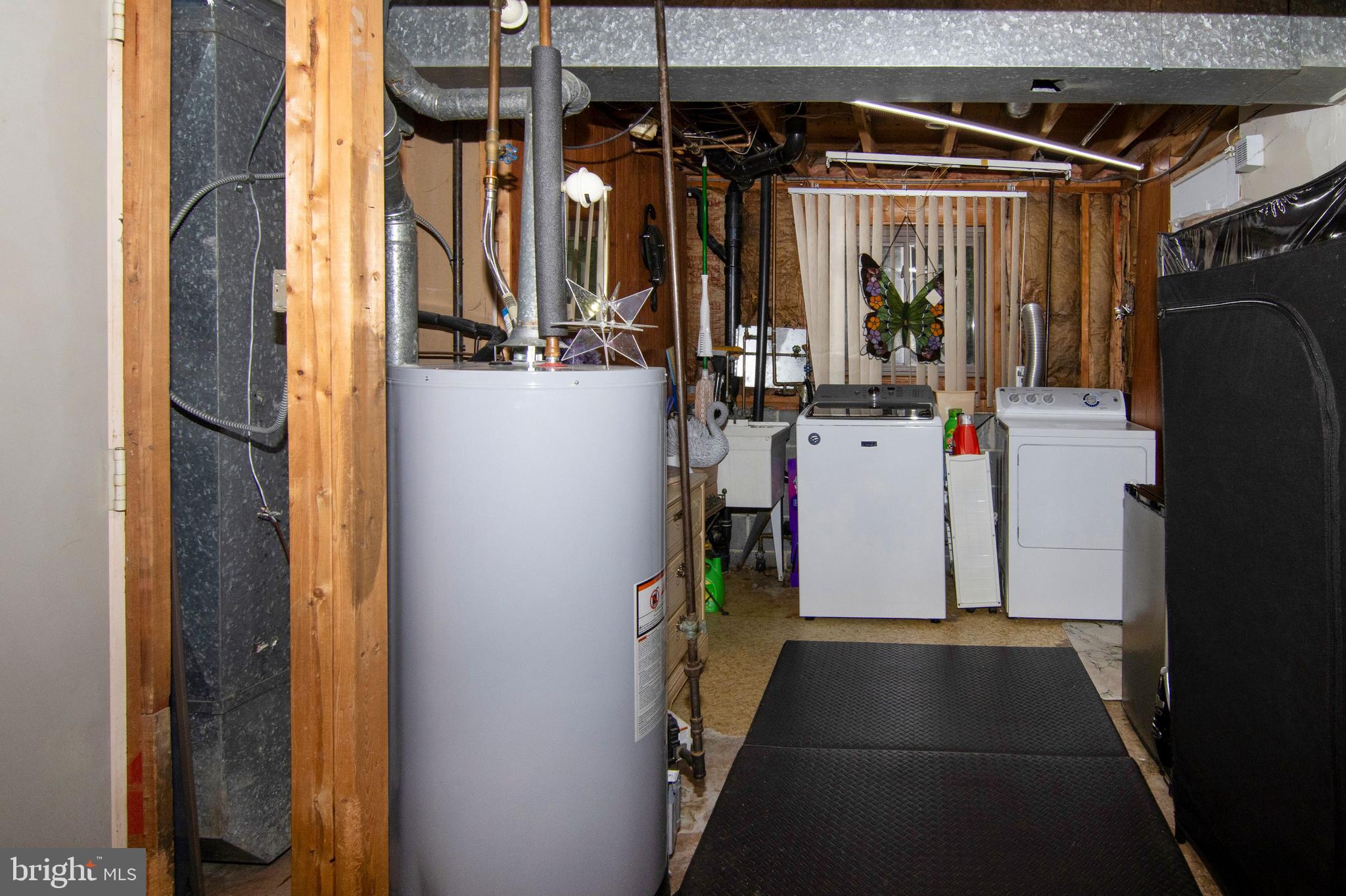 7 Hanover Place Sicklerville, NJ 08081 - Photo 29 of 38 Laundry w Storage