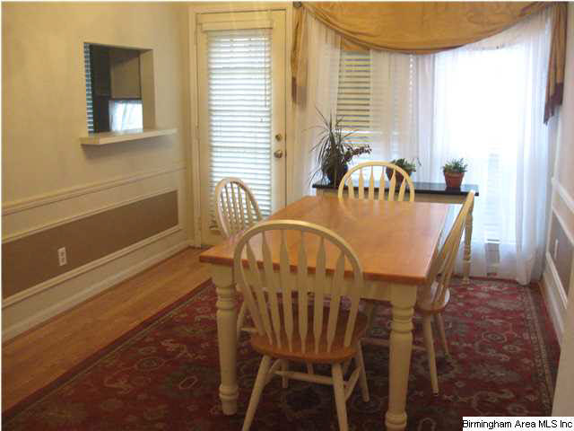 125 Stratshire Lane Pelham, AL 35124 - Photo 5 of 12