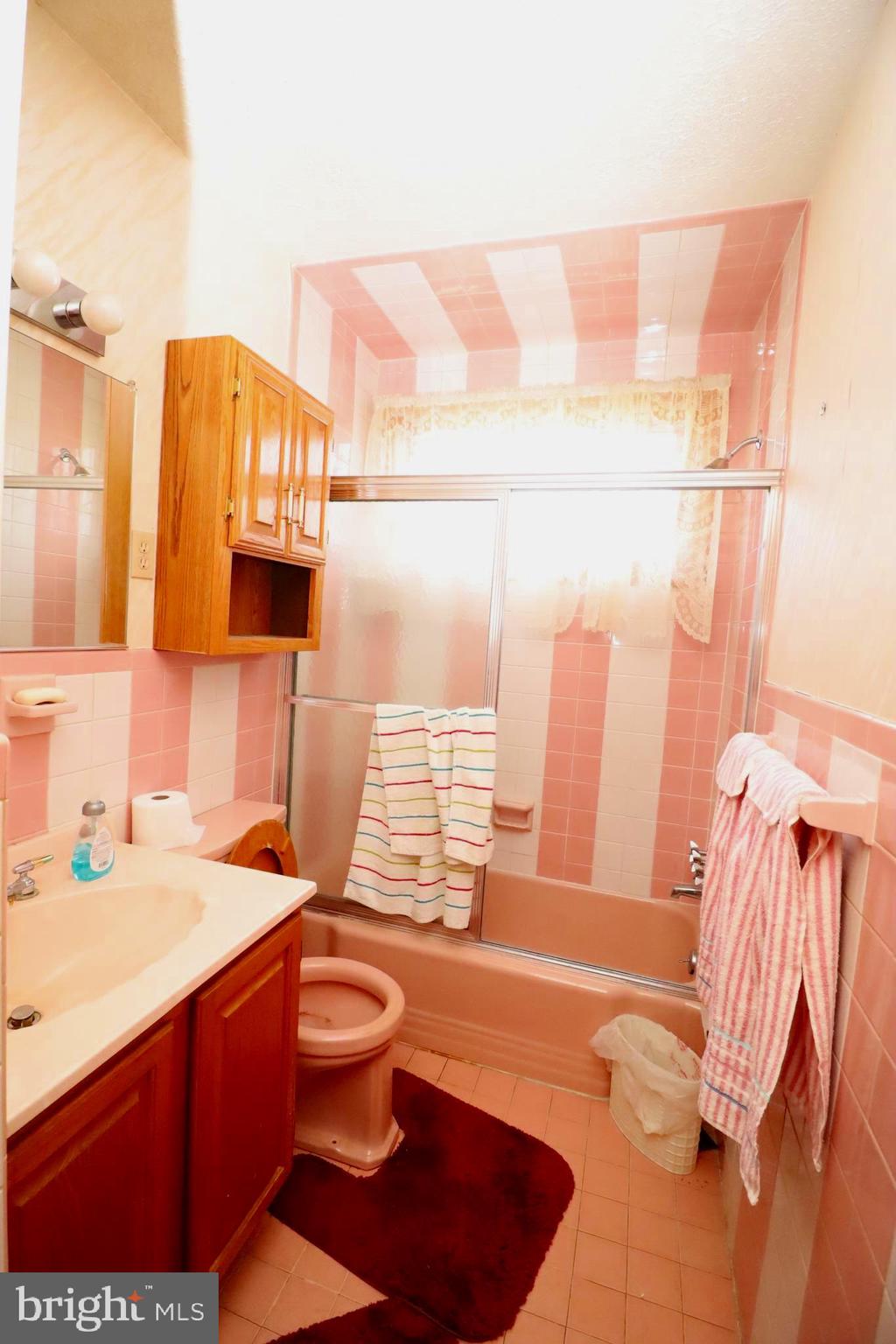 1227 Hillshire Road Baltimore, MD 21222 - Photo 14 of 23