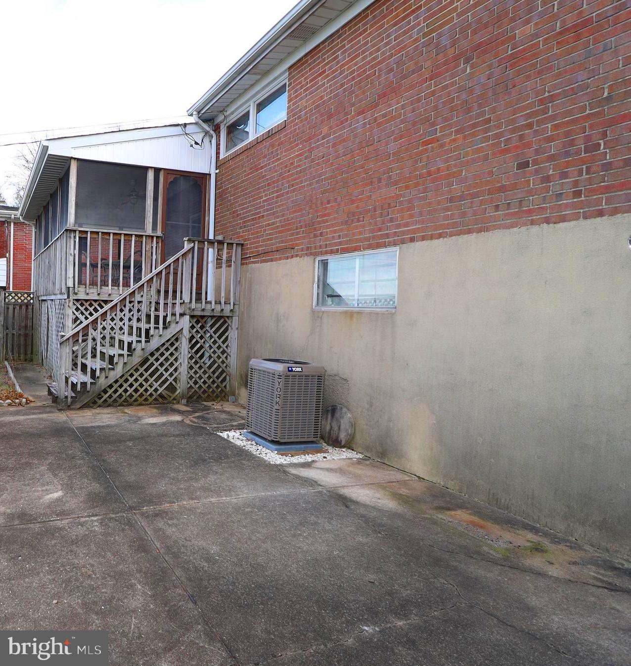 1227 Hillshire Road Baltimore, MD 21222 - Photo 23 of 23