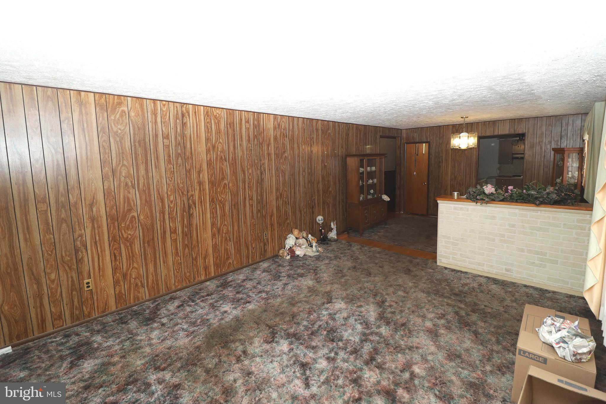 1227 Hillshire Road Baltimore, MD 21222 - Photo 5 of 23
