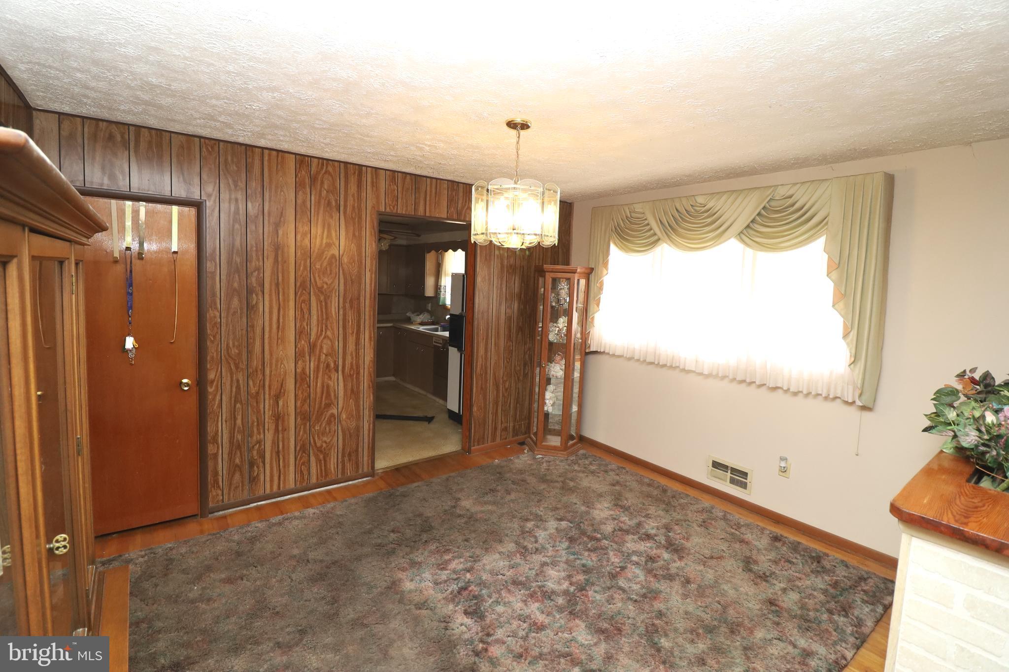 1227 Hillshire Road Baltimore, MD 21222 - Photo 8 of 23