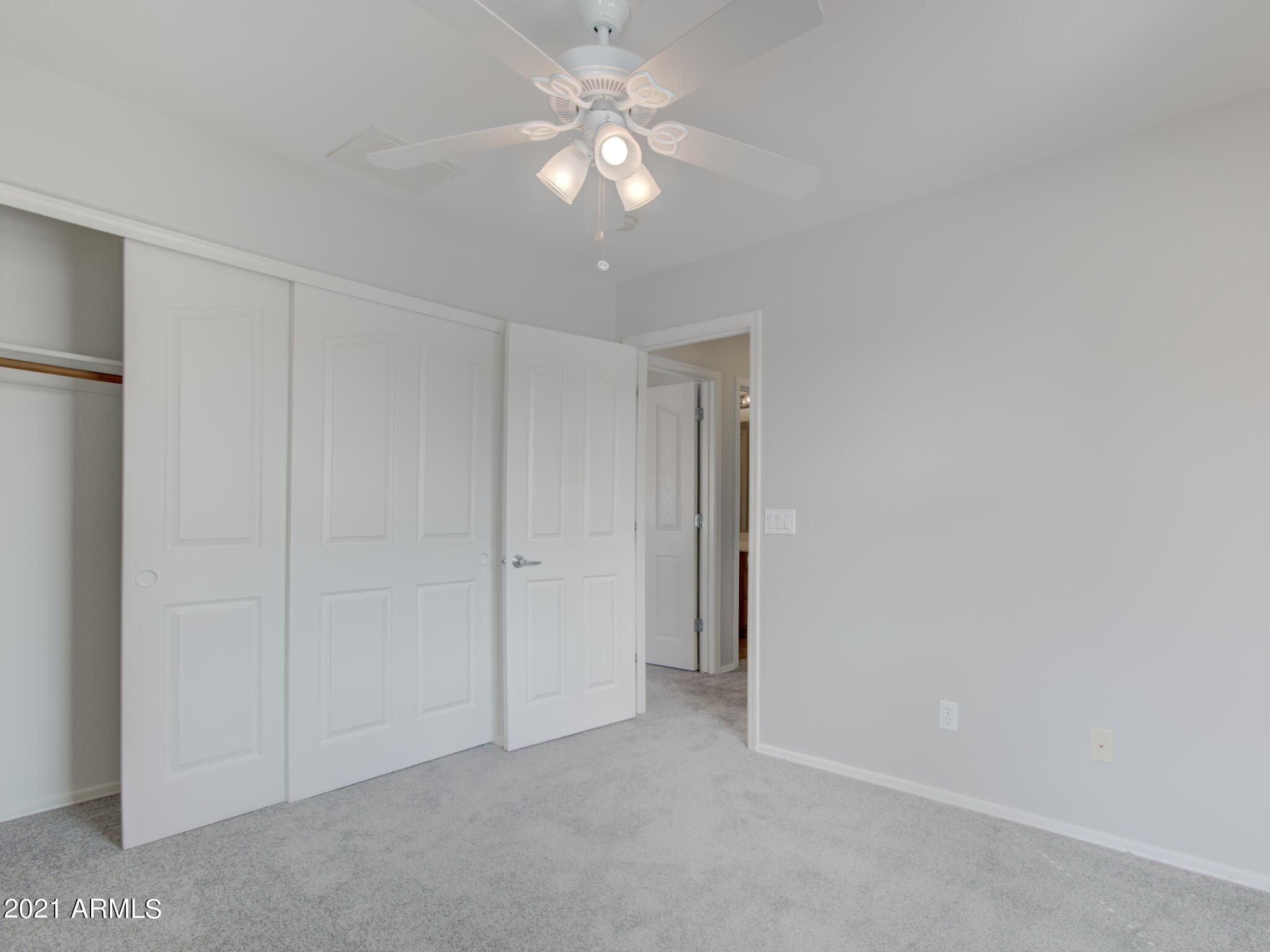2982 East Megan Street Gilbert, AZ 85295 - Photo 15 of 23 19