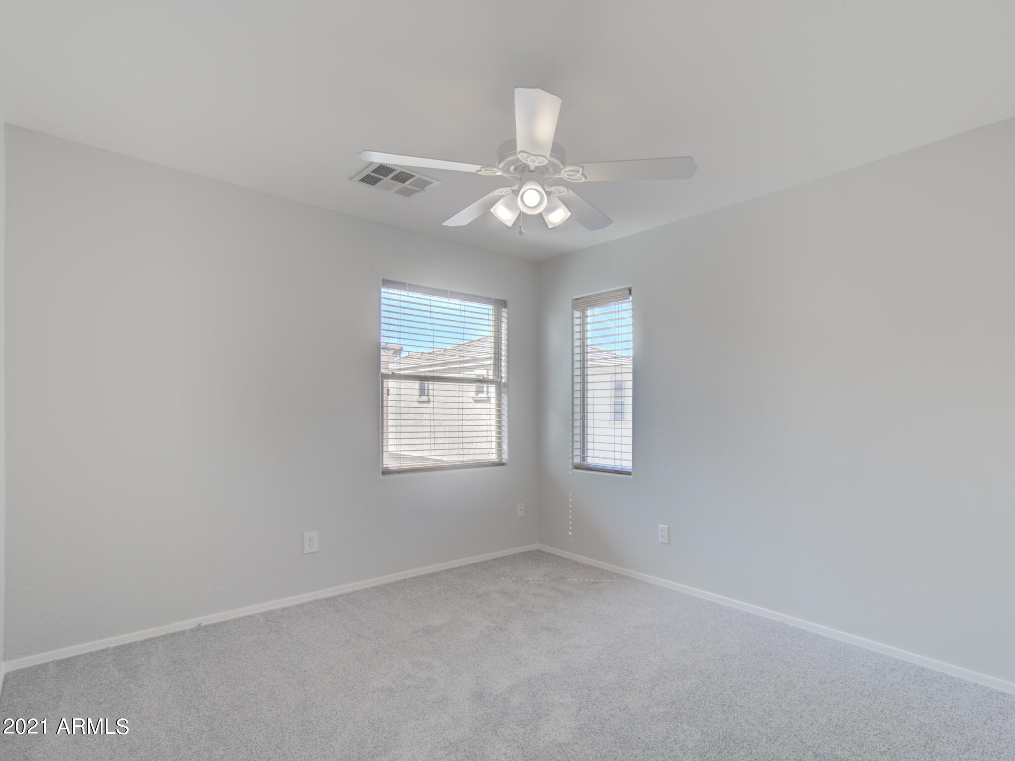 2982 East Megan Street Gilbert, AZ 85295 - Photo 17 of 23 21