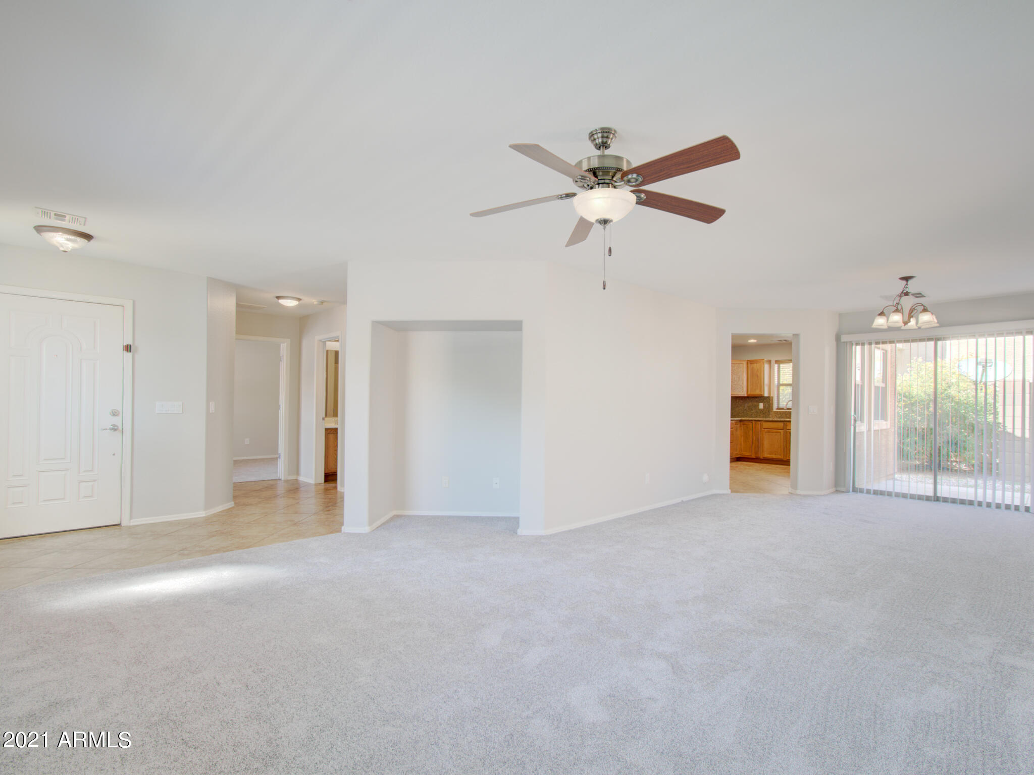 2982 East Megan Street Gilbert, AZ 85295 - Photo 5 of 23 9