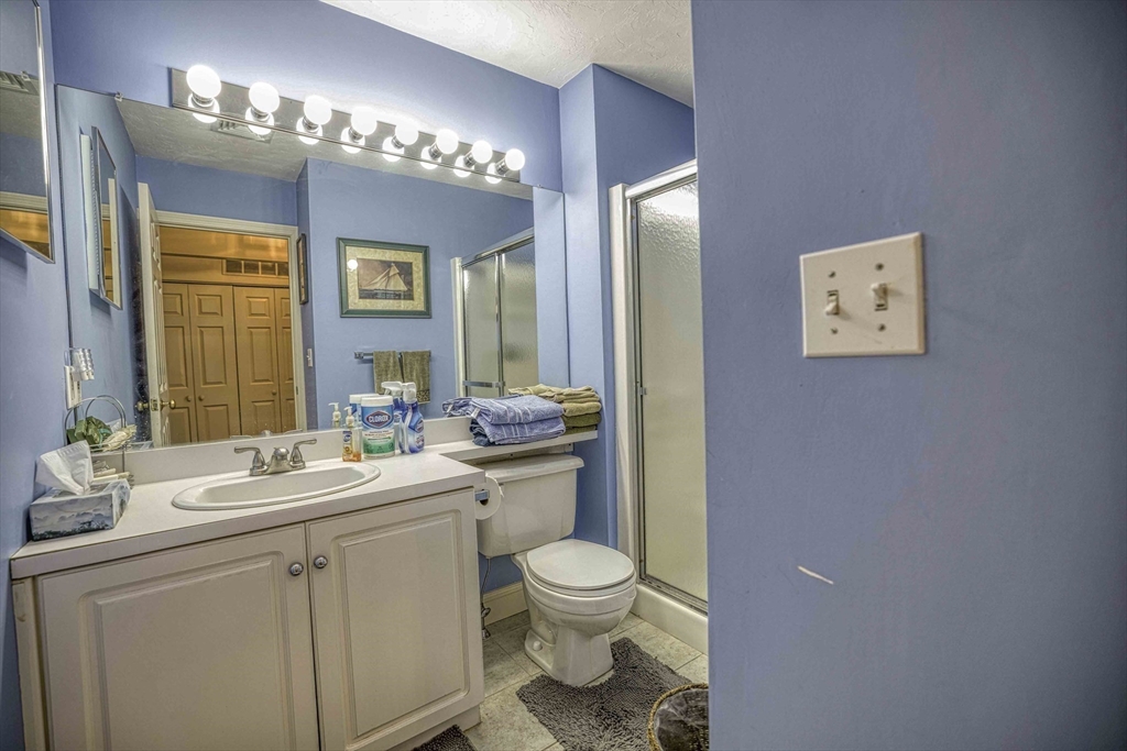 700 Shore Drive, Unit 9906 Fall River, MA 02721 - Photo 11 of 22 Gallery Image 11