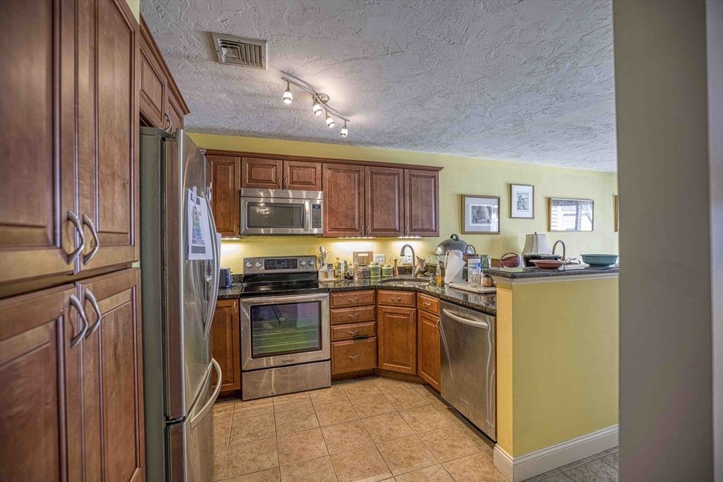 700 Shore Drive, Unit 9906 Fall River, MA 02721 - Photo 4 of 22 Gallery Image 4