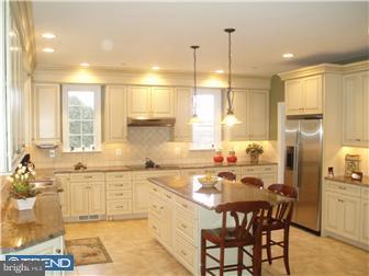 446 Ridge Lane Springfield, PA 19064 - Photo 4 of 12 Kitchen