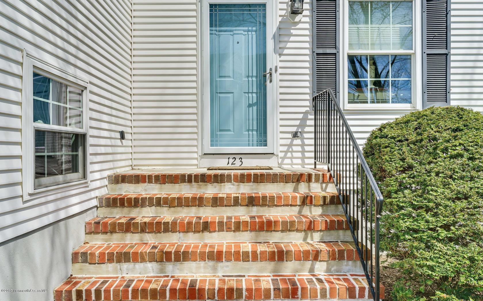 123 Racquet Road Wall, NJ 07719 - Photo 5 of 37 5