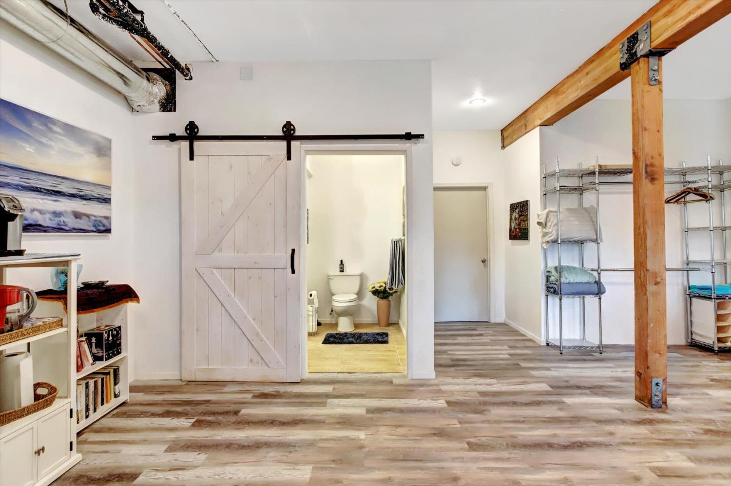 9844 Township Road Browns Valley, CA 95918 - Photo 25 of 35 a view of a livingroom with furniture and empty room