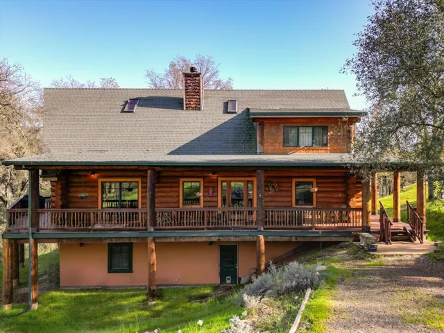 $710,000 | 9844 Township Road, Browns Valley, CA 95918