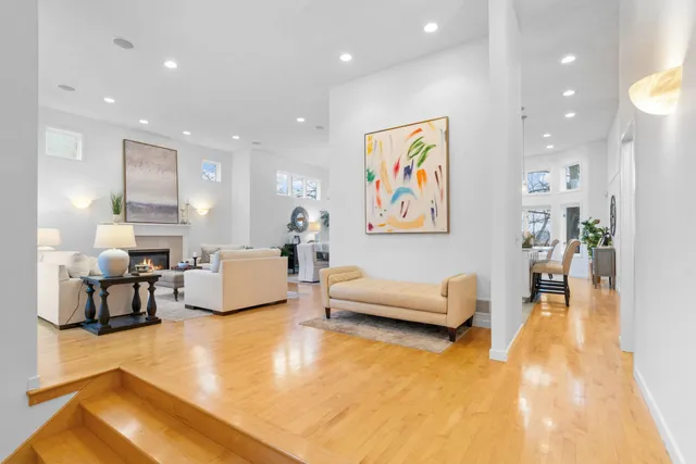 $1,495,000 | 506 River Street, Minneapolis, MN 55401