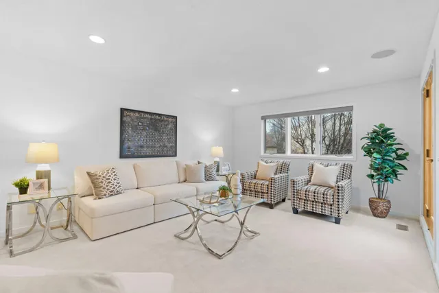 $1,495,000 | 506 River Street, Minneapolis, MN 55401