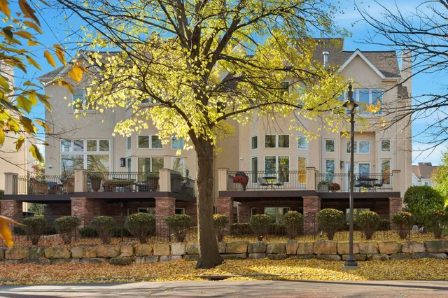 $1,495,000 | 506 River Street, Minneapolis, MN 55401