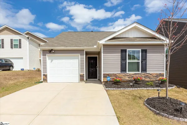 $265,000 | 107 Maple Street, Easley, SC 29640