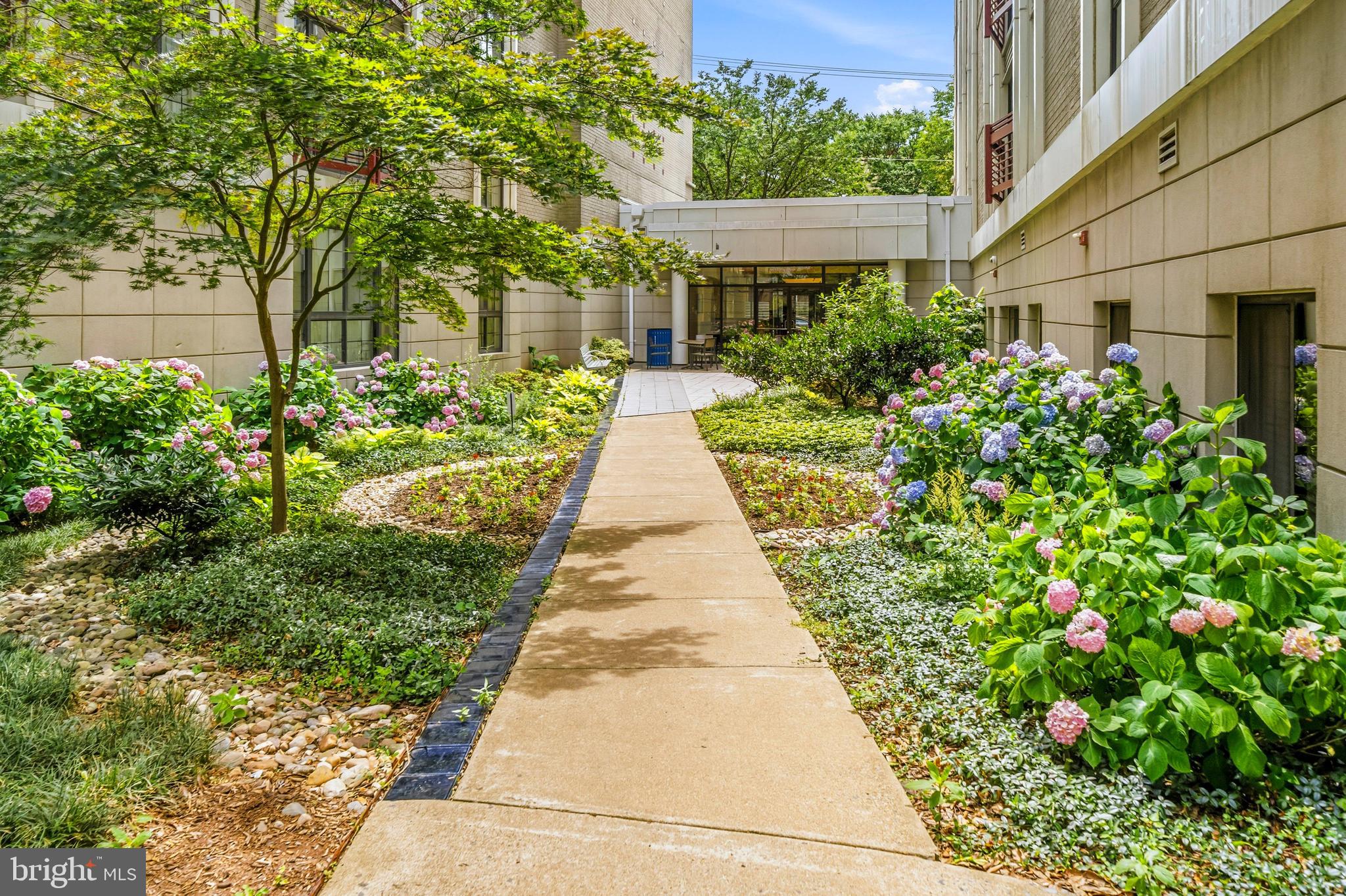 7915 Eastern Avenue Northwest, Unit 1209 Silver Spring, MD 20910 - Photo 36 of 37