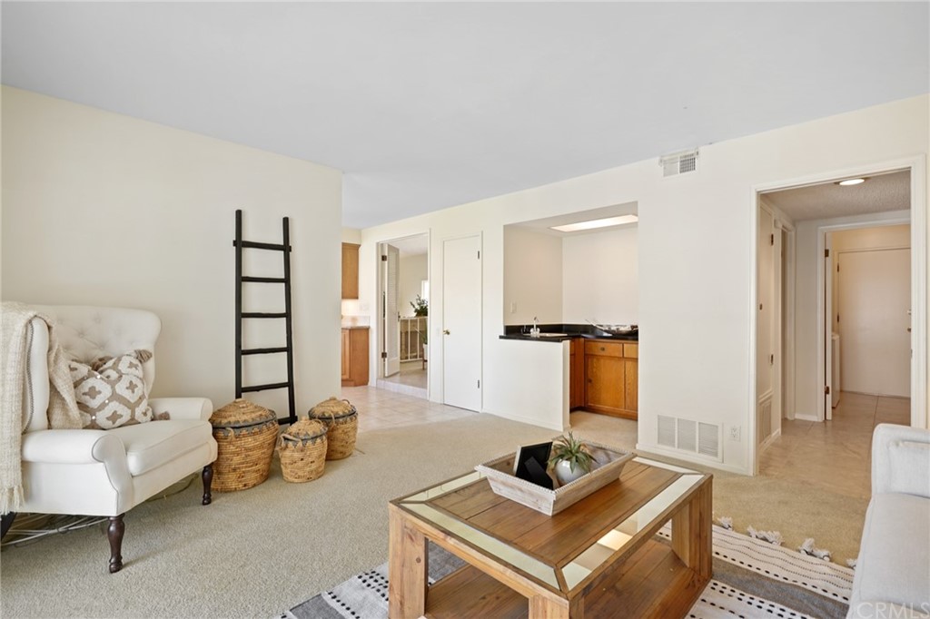 26623 Nokomis Road Rancho Palos Verdes, CA 90275 - Photo 19 of 42 a living room with furniture