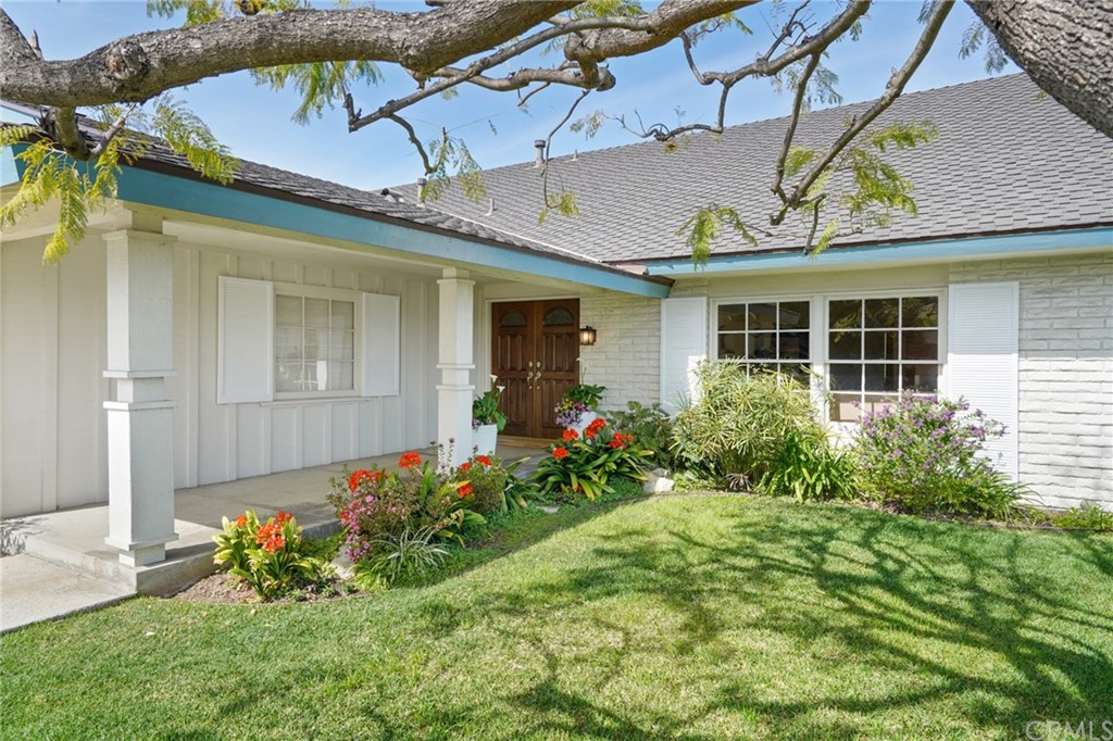 26623 Nokomis Road Rancho Palos Verdes, CA 90275 - Photo 2 of 42 front view of a house with a yard