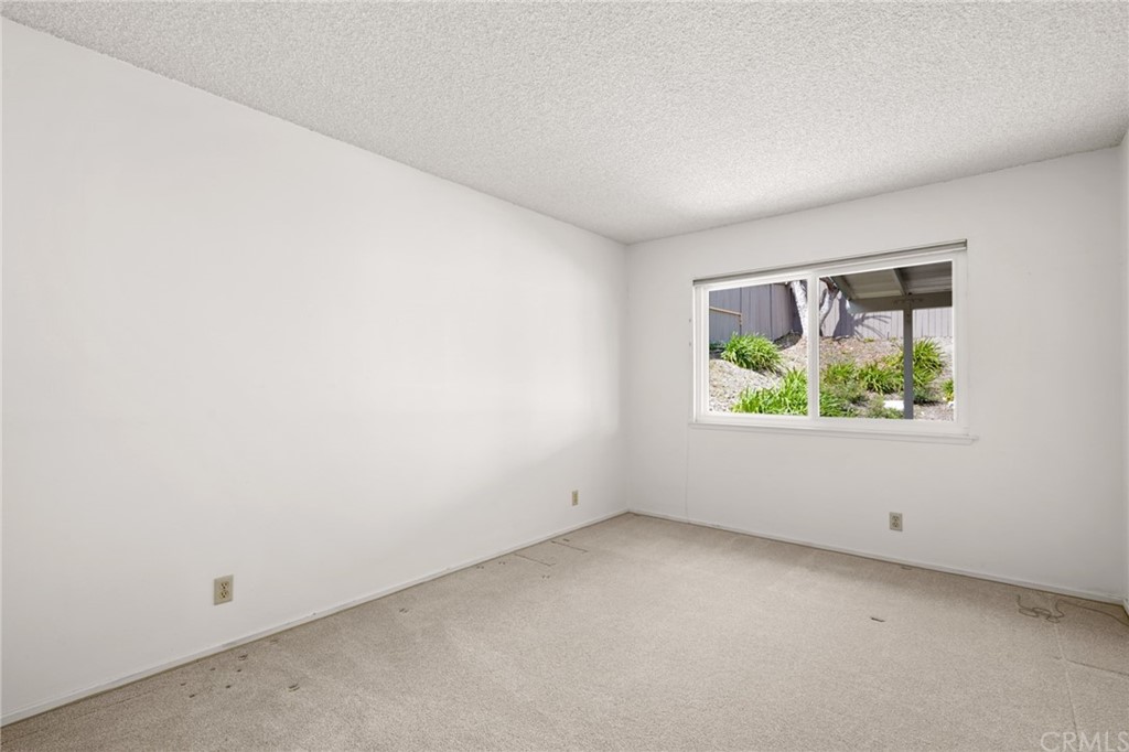26623 Nokomis Road Rancho Palos Verdes, CA 90275 - Photo 27 of 42 an empty room with a window