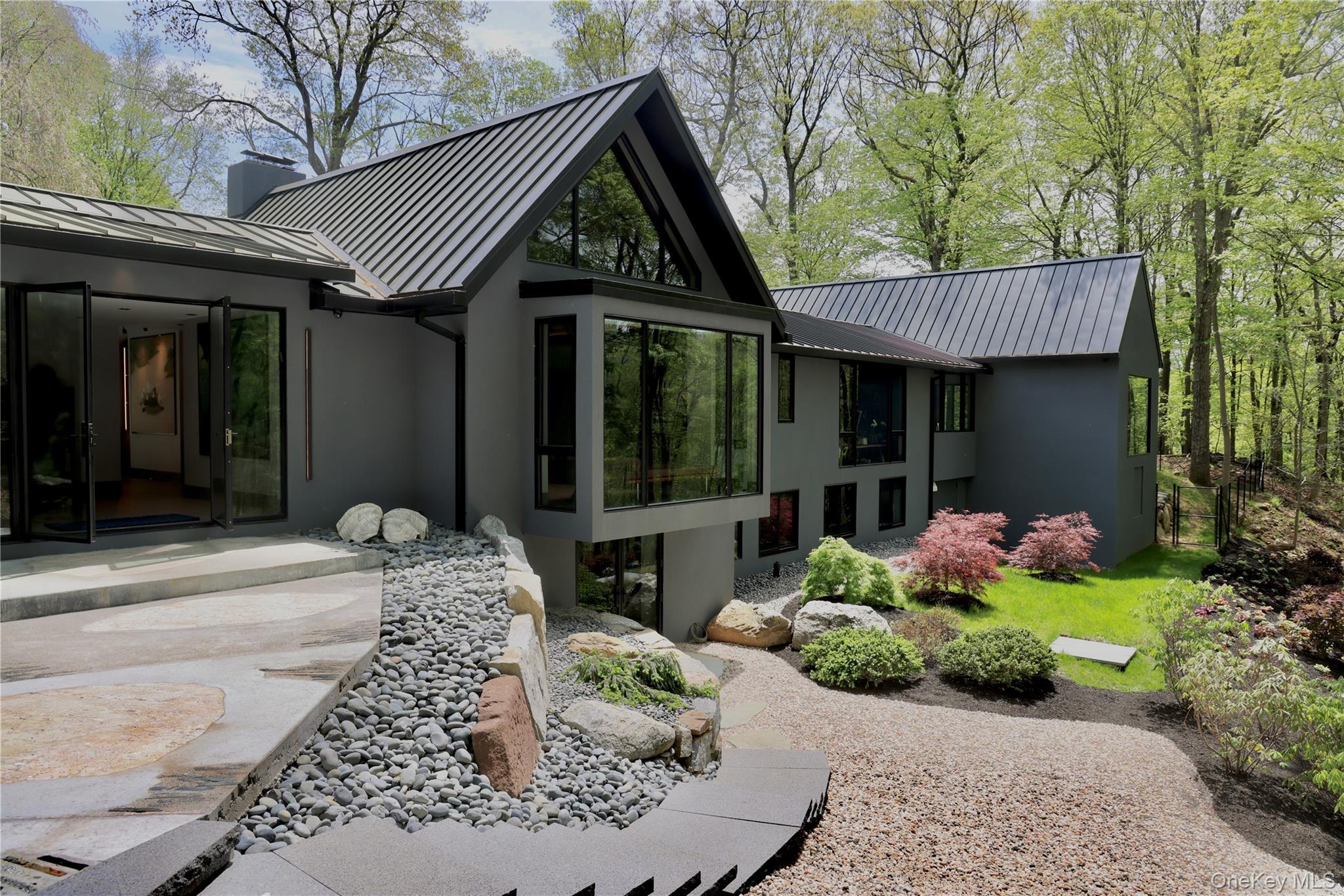 49 Indian Hill Road Pound Ridge, NY 10576 - Photo 2 of 34