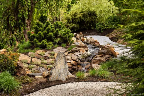 $4,300,000 | 49 Indian Hill Road, Pound Ridge, NY 10576