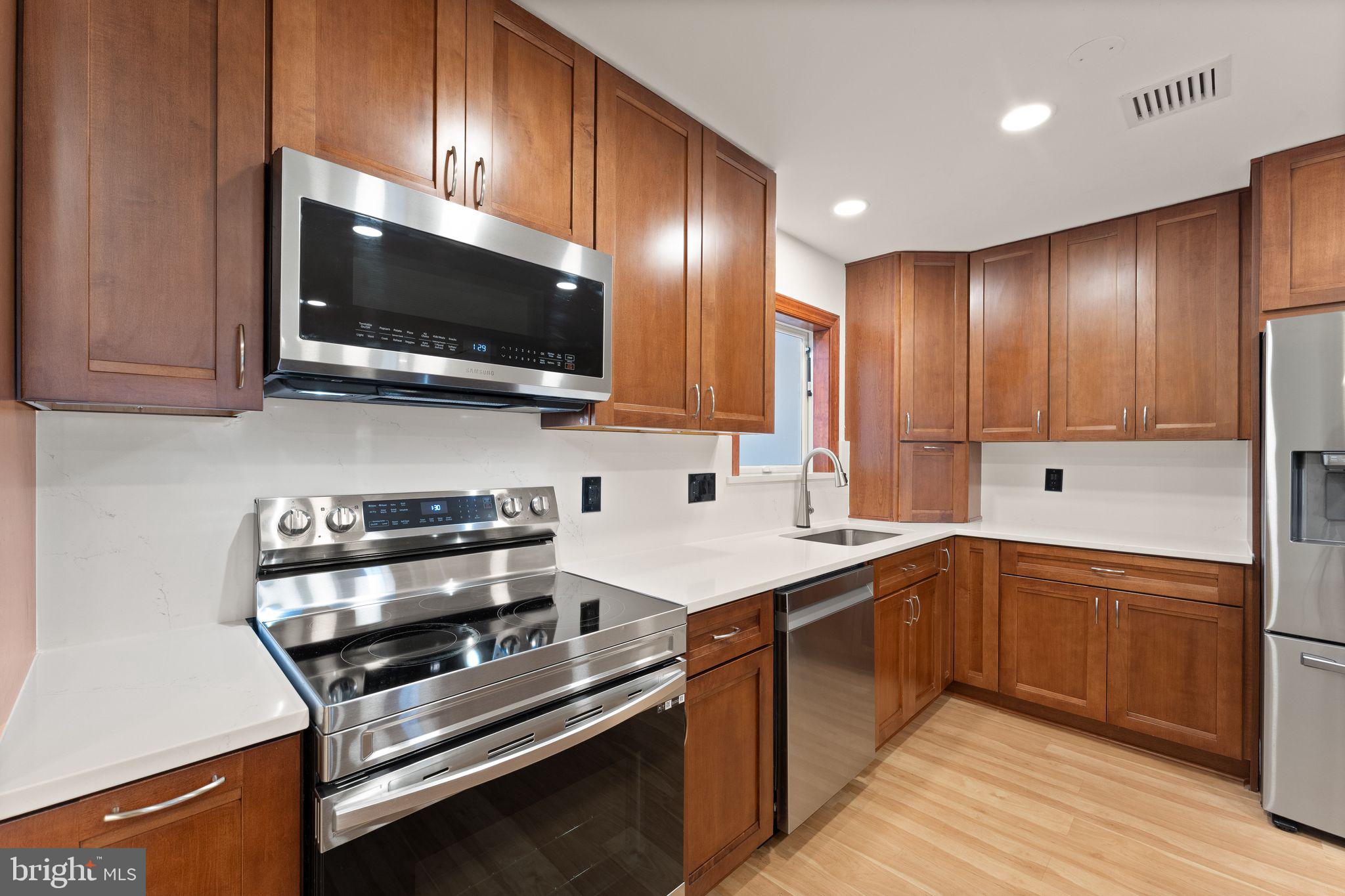 200 Williamsburg Road Sterling, VA 20164 - Photo 14 of 70