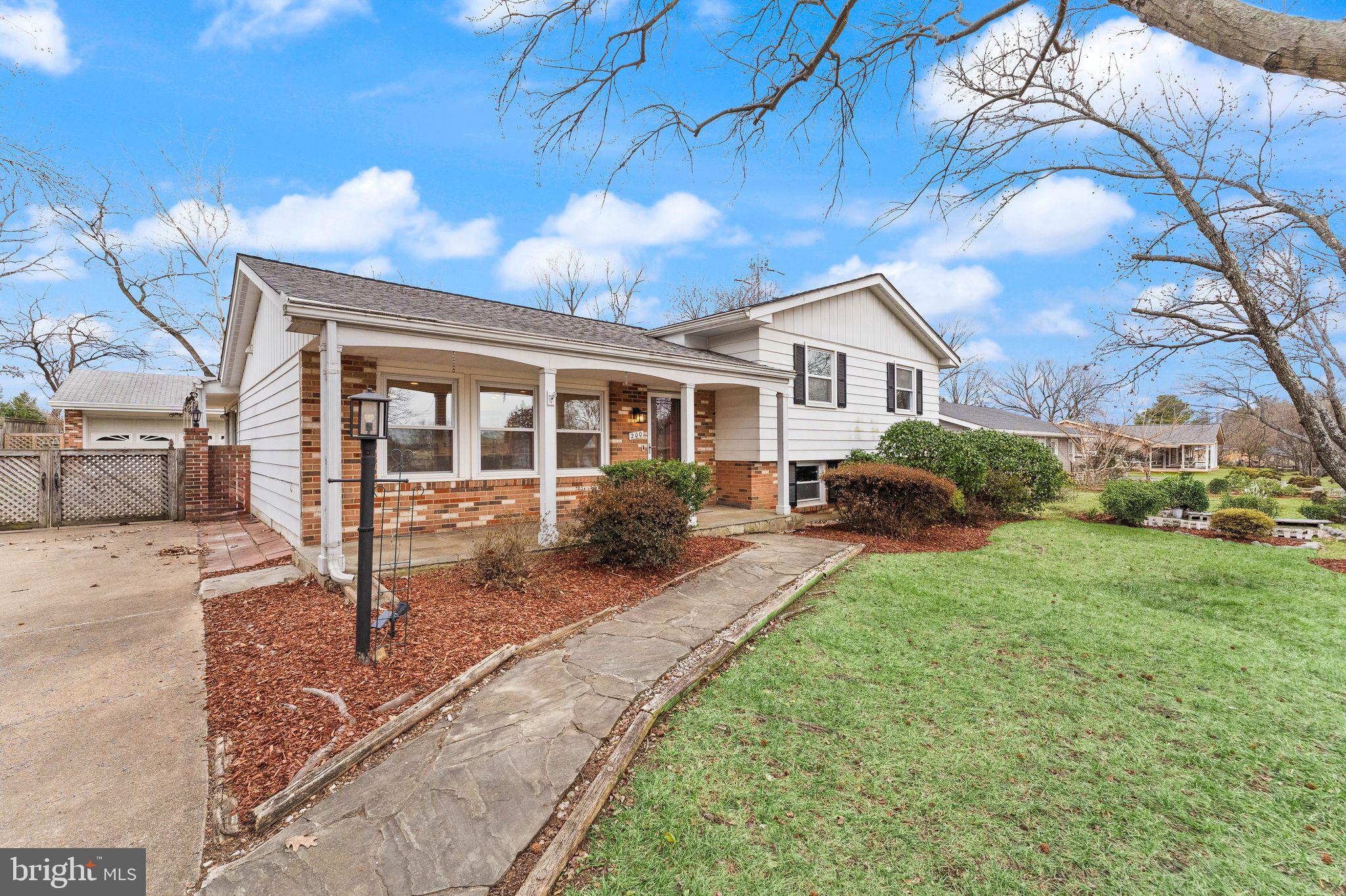 200 Williamsburg Road Sterling, VA 20164 - Photo 4 of 70